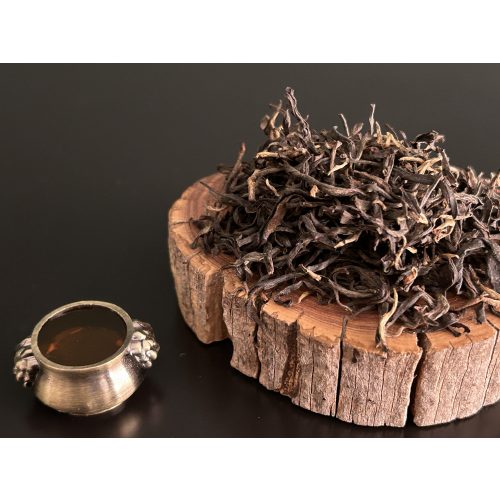 Dong Fang Black Tea